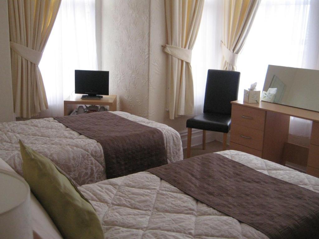 Cleve Court Hotel Paignton Rum bild